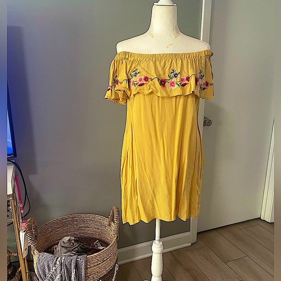 Umgee Dresses & Skirts - Umgee Embroidered Off-Shoulder Mini Dress